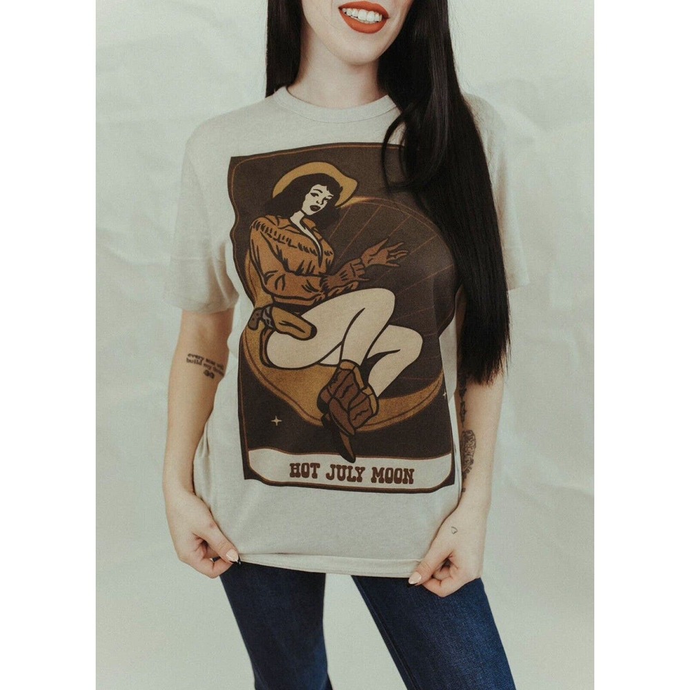 Cowgirl / Pinup Aesthetic Distressed Country T-Shirt Brown Sexy Retro Cowgirl